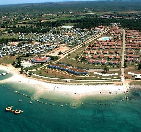 Lux Camp - Mobile Homes In Bi Village Fažana エクステリア 写真