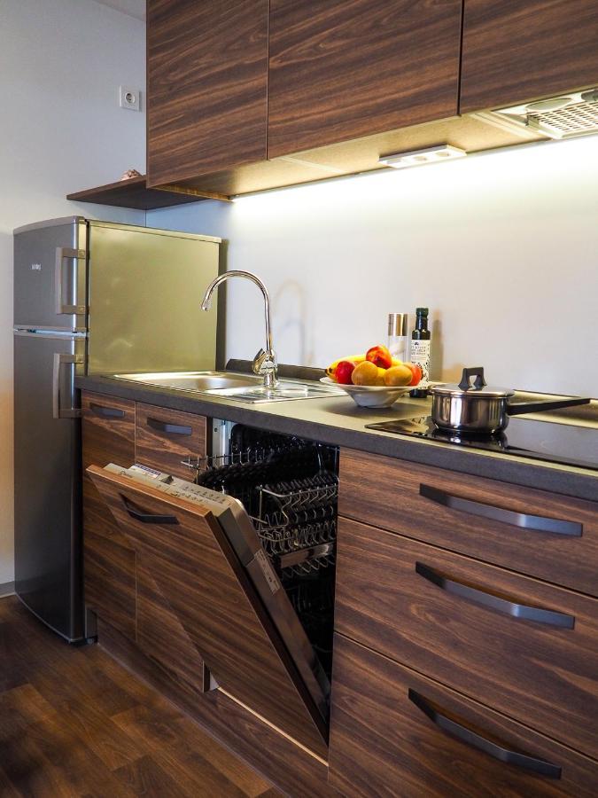 Lux Camp - Mobile Homes In Bi Village Fažana エクステリア 写真