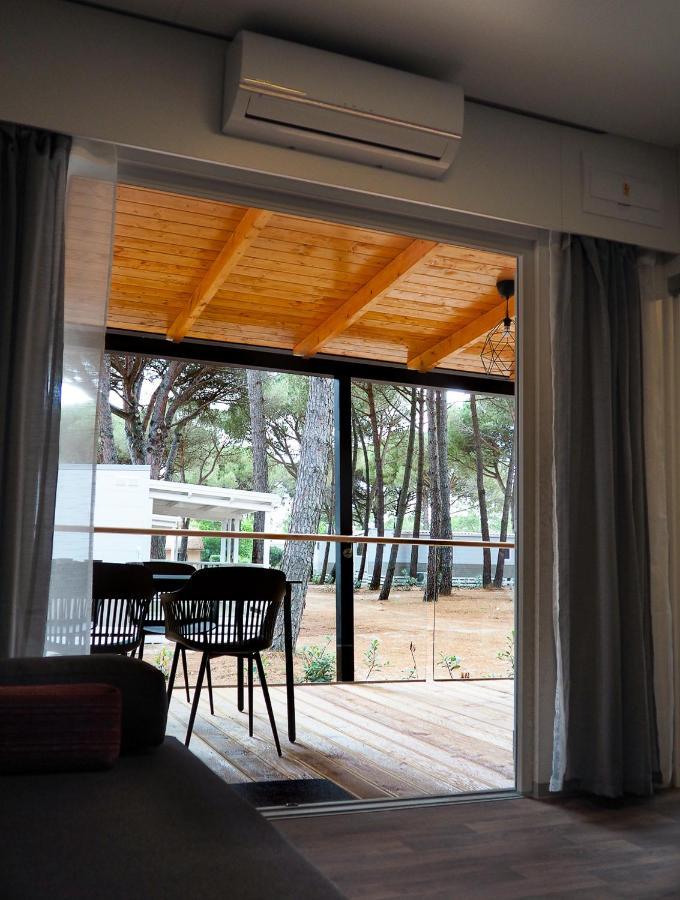 Lux Camp - Mobile Homes In Bi Village Fažana エクステリア 写真