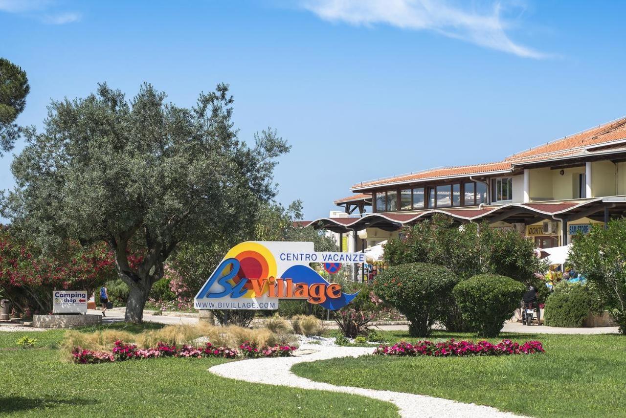 Lux Camp - Mobile Homes In Bi Village Fažana エクステリア 写真