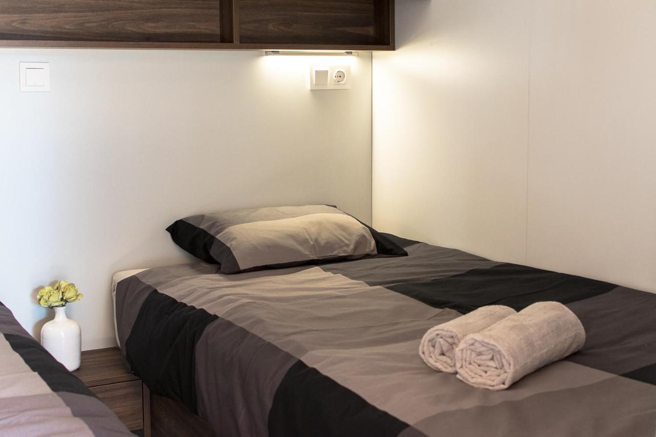 Lux Camp - Mobile Homes In Bi Village Fažana エクステリア 写真